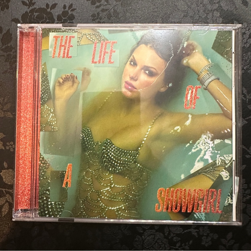 *NEW IN-HAND* Taylor Swift- The Life of a Showgirl Signed CD Insert #4 - Picture 5 of 6